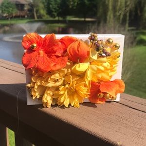 Gift box for that special gift - floral topped